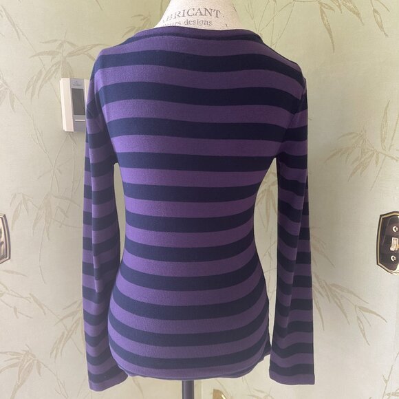 TOMMY HILFIGER V-NECK STRIPED TOP:PREOWNED MEDIUM PLUM PURPLE/MIDNIGHT NAVY - Picture 8 of 9